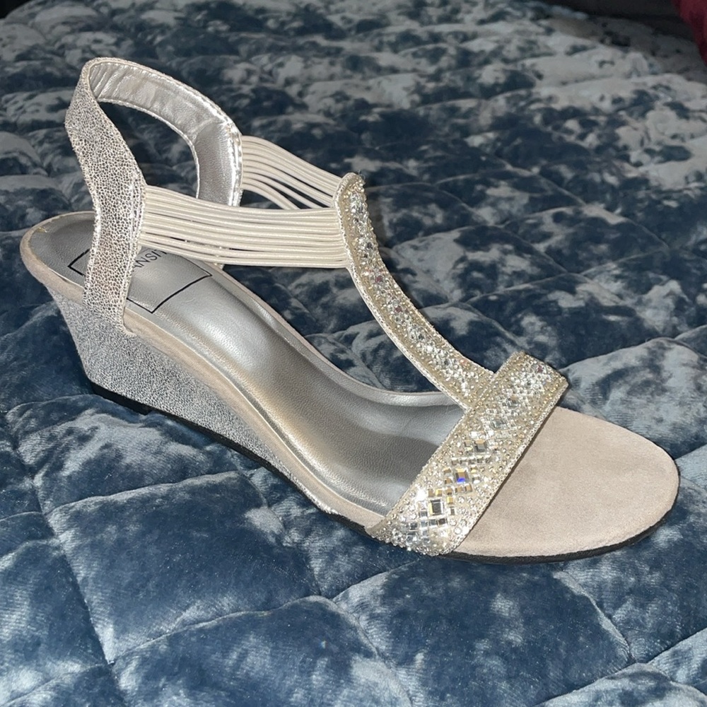 New York Transit wedge slip on dress shoe. Size 7.5